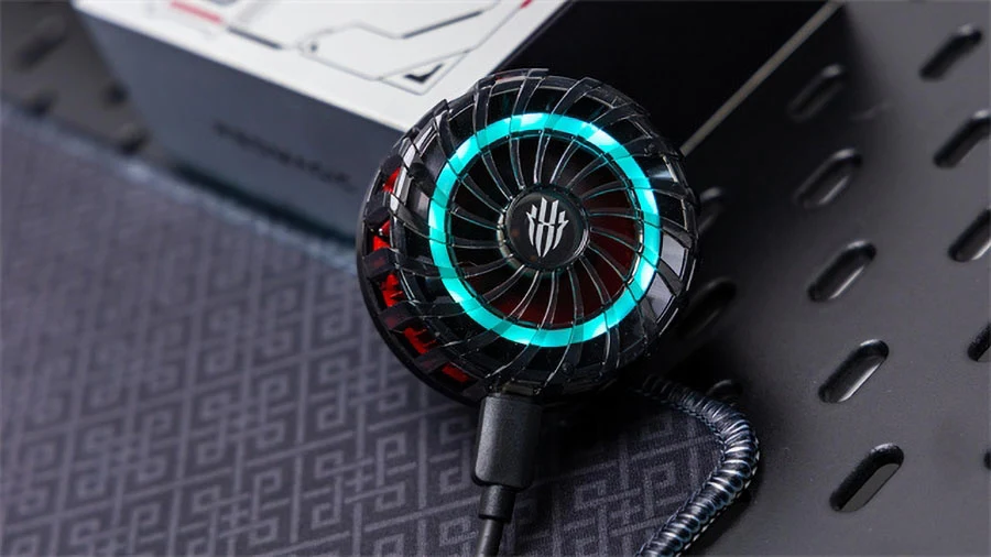 فن خنک کننده گوشی موبایل ردمجیک RedMagic Magnetic Cooler 4 Pro رادیاتوری